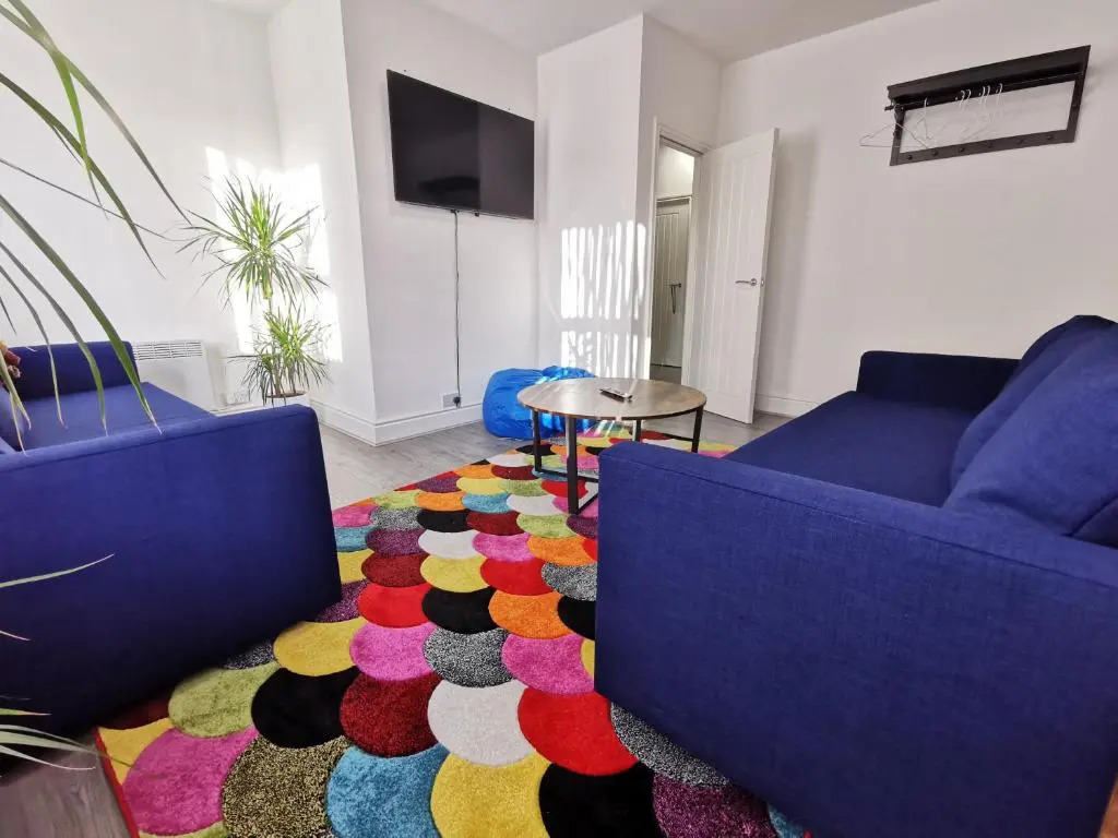 The Bob Marley 'One Love' Liverpool Apartment, Positive vibes, Wifi Netflix