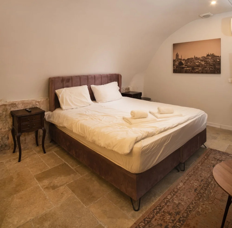 Tish ApartHotel