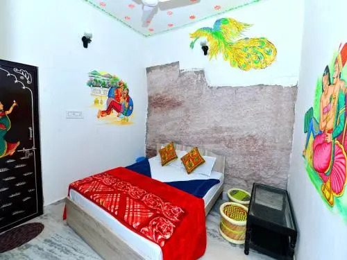 Pushp Guest House