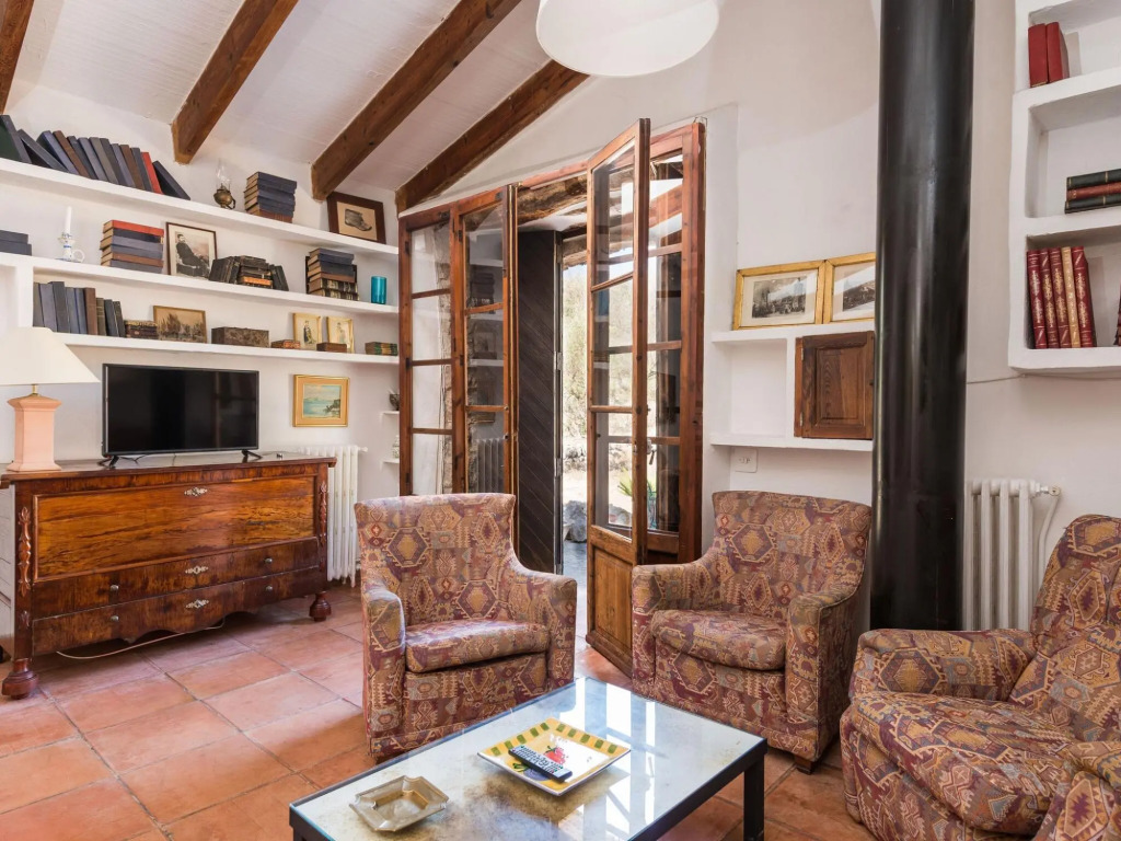 SOBREAMUNT - Villa for 6 people in Esporles.