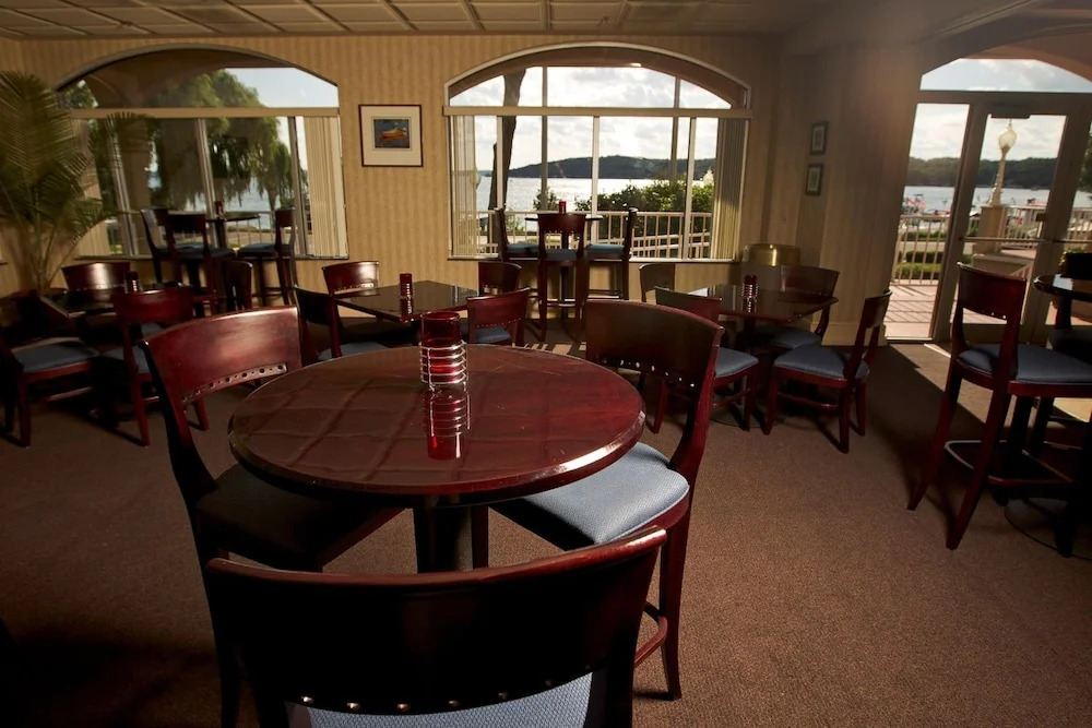 Bella Vista Suites Lake Geneva