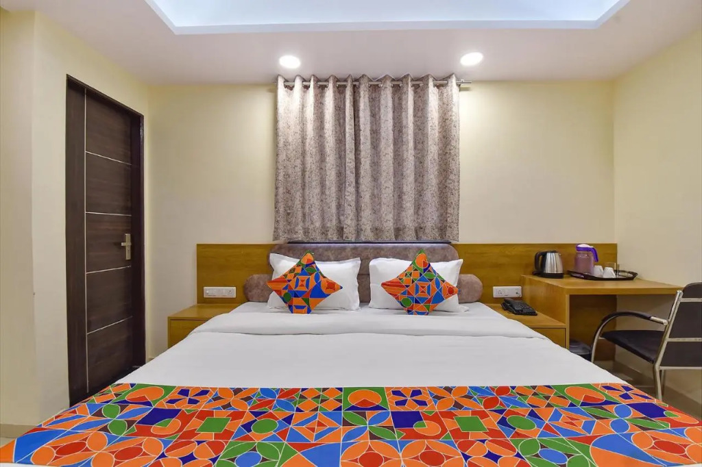 FabHotel Pink City - World Trade Park