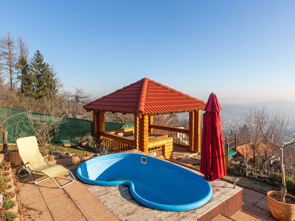 Charming Holiday Home in Zagreb with Private Swimming Pool