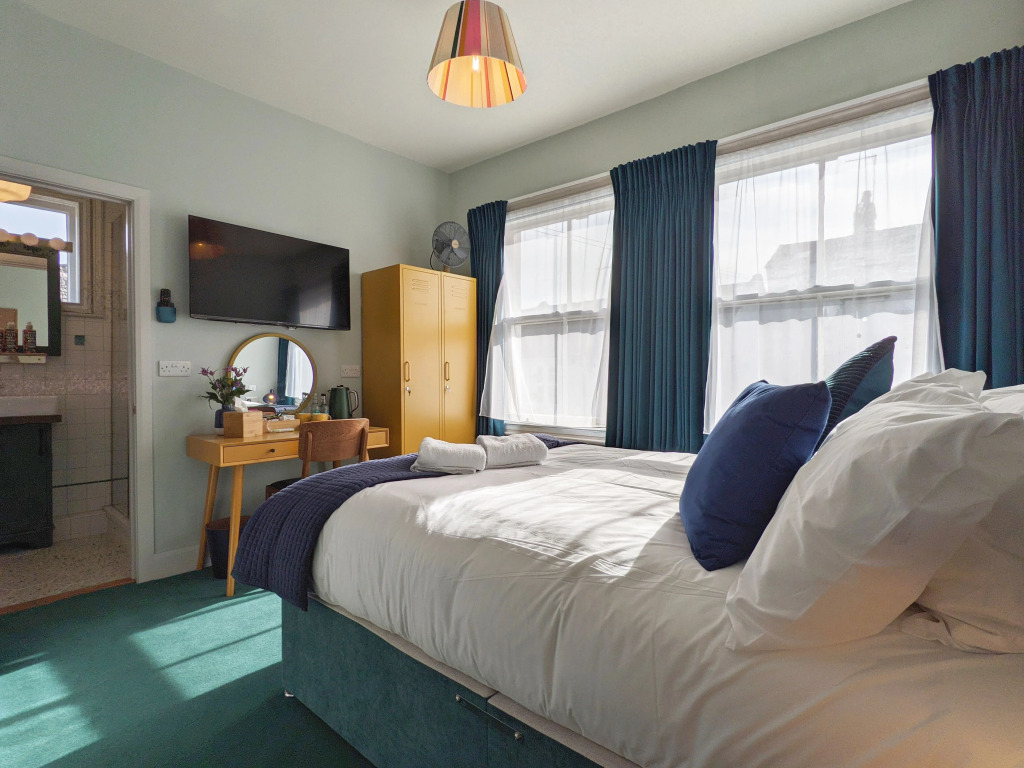 The Stirling Arms Pub & Rooms