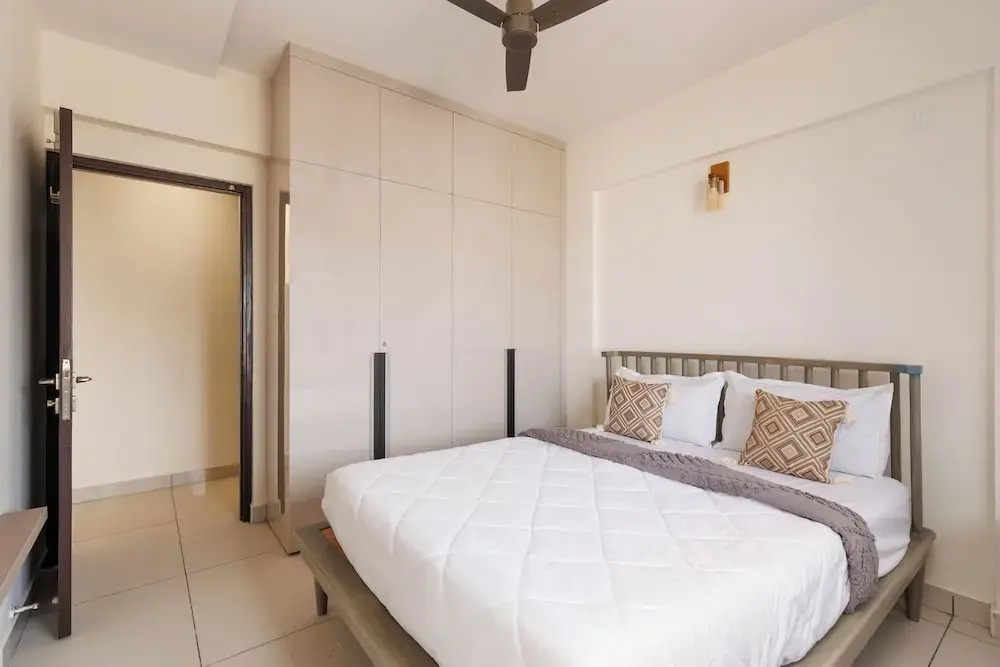 Skyvista Living by Redolivejp Nagar2bhklavish