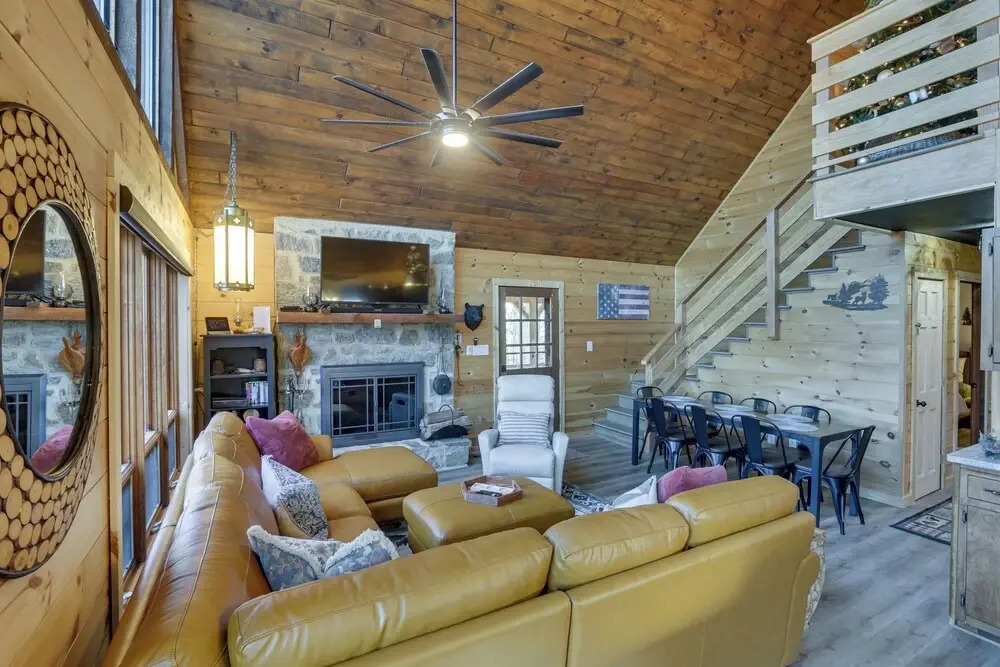 Deep Gap Cabin w/ 2 Decks & Community Amenities!