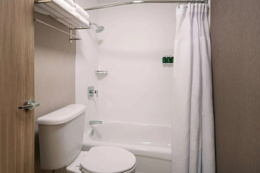 Sonesta Select Seattle Renton Suites