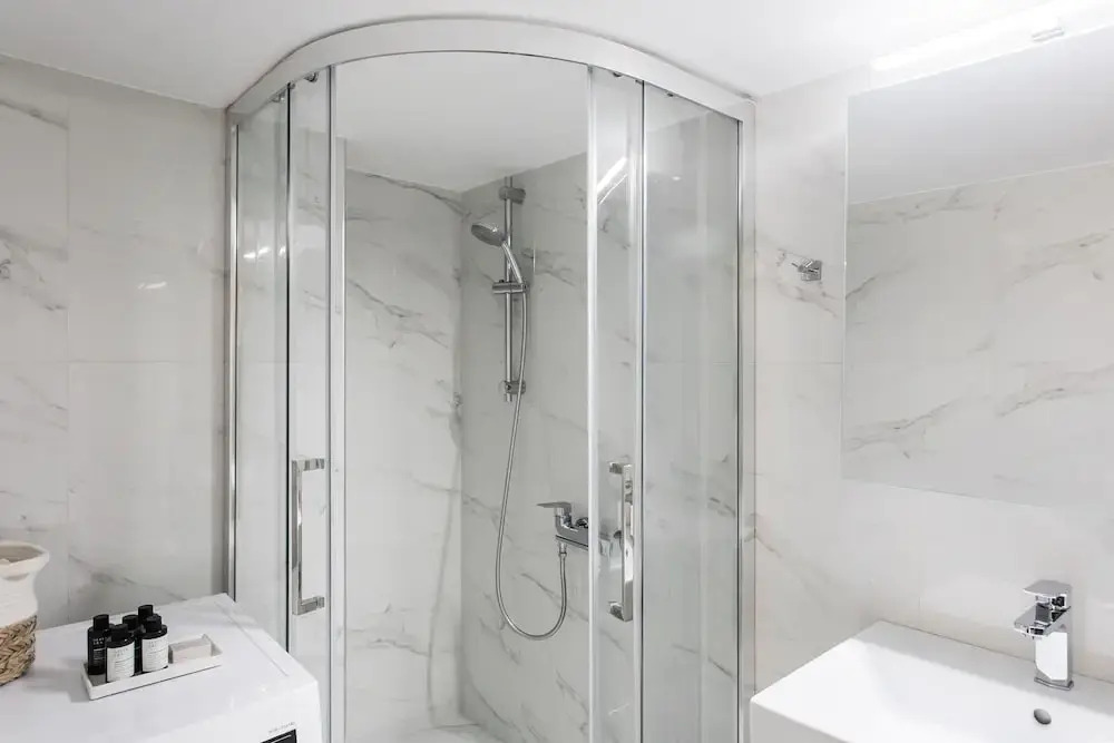 Absolute 2BR Apartment