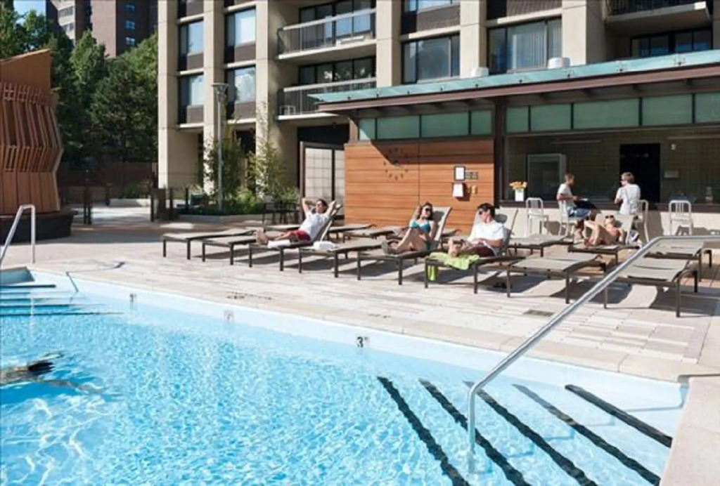 Global Luxury Suites at the Commonwealth