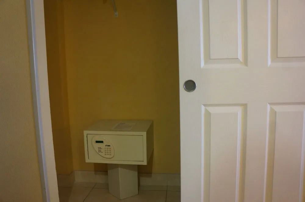 Holiday Inn Express & Suites Oceanfront Daytona Beach Shores by IHG