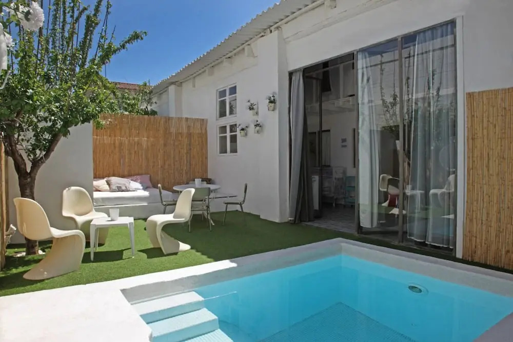Lila House