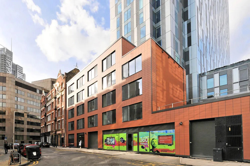 Saco Liverpool Street Strype Street
