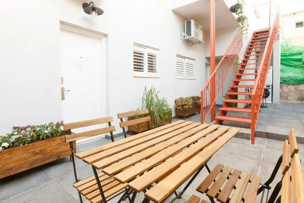 AirTLV - HaHagmon Apartments
