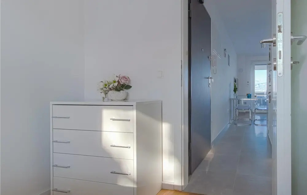 Amazing Apartment in Nin With 2 Bedrooms and Wifi