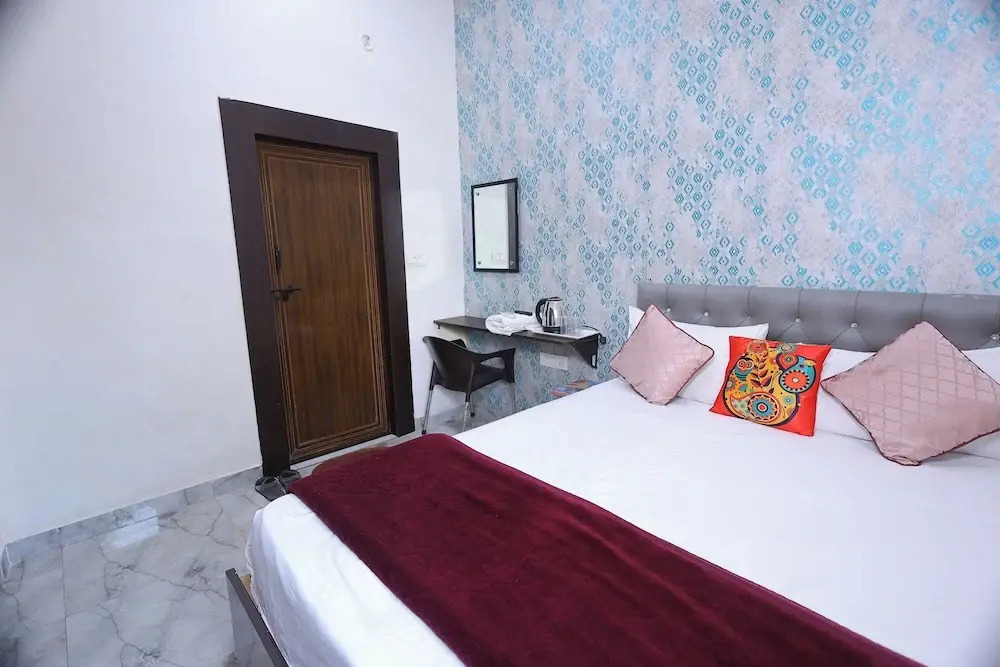 Sia Taj Hotel nearest Taj Mahal Agra