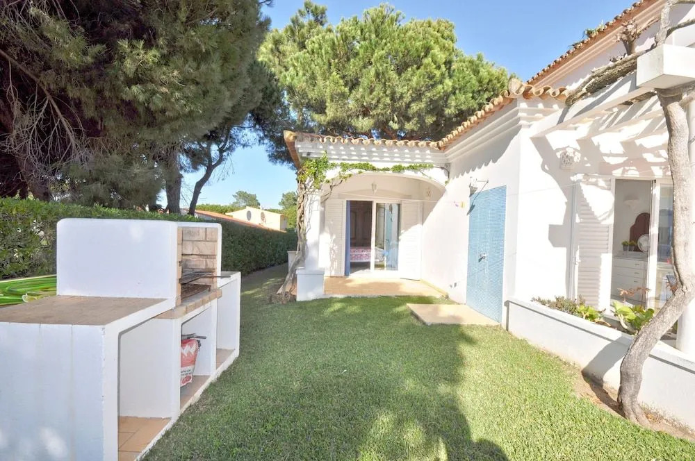 Charming Villa, Private Pool, Walking Distance to Centre, Free AC Wifi