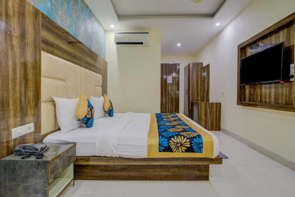 Hotel HSP Suites - Near IGI Airport, New Delhi