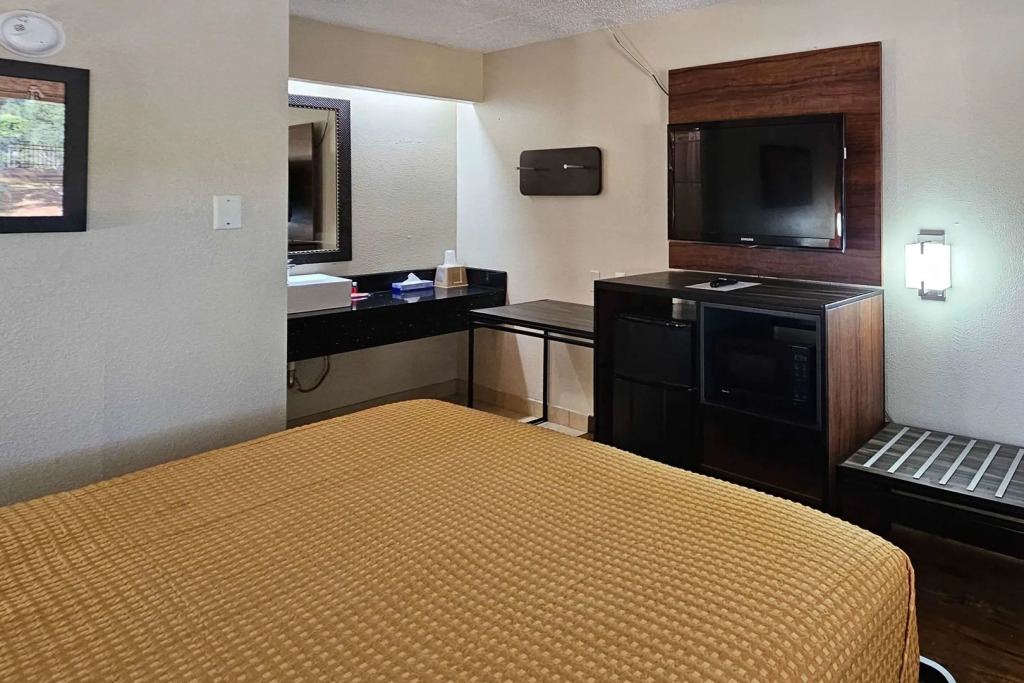 Motel 6 Charlotte NC Airport