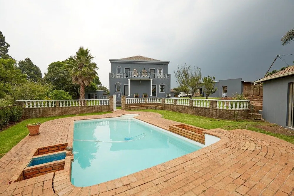 Daze House