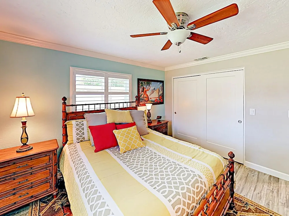 New Listing! Chic W/ Posh Outdoor Patio 2 Bedroom Home