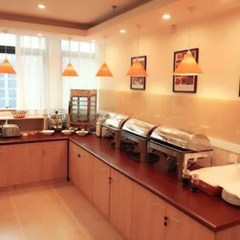 Отель Home Inn