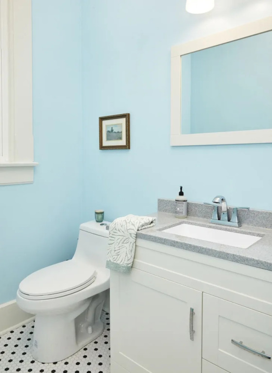 A+ Location! Beautiful Home in Prime Highlands!