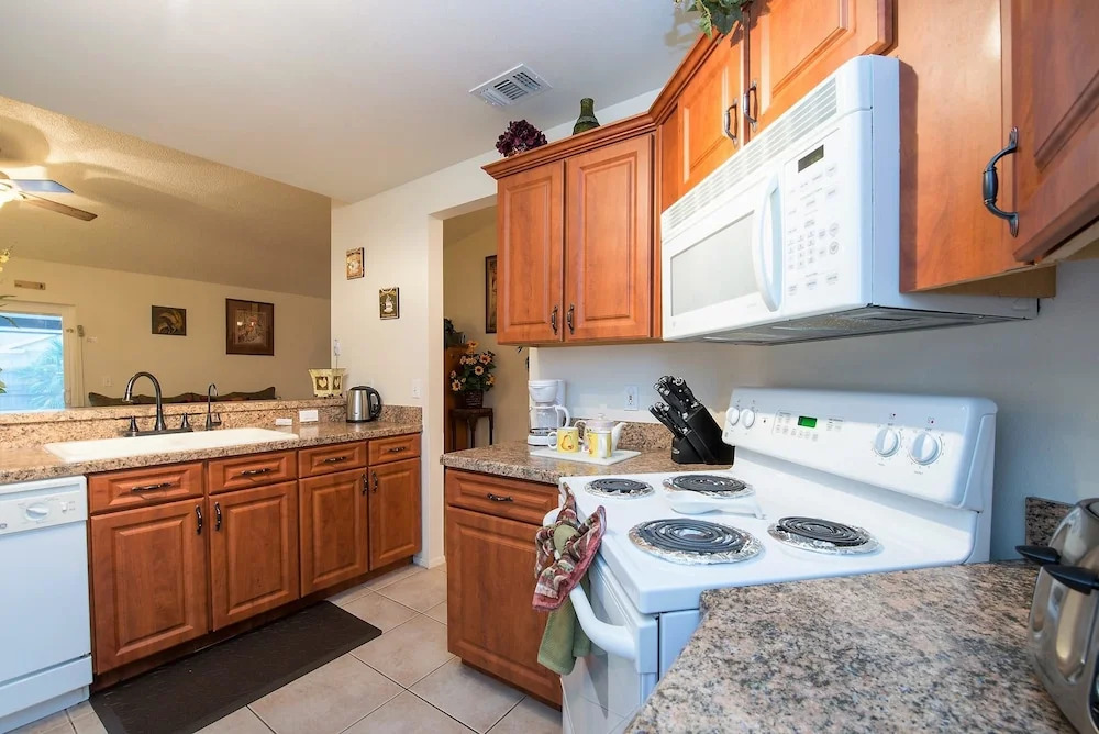 Tropical Breeze House 3 Bedroom