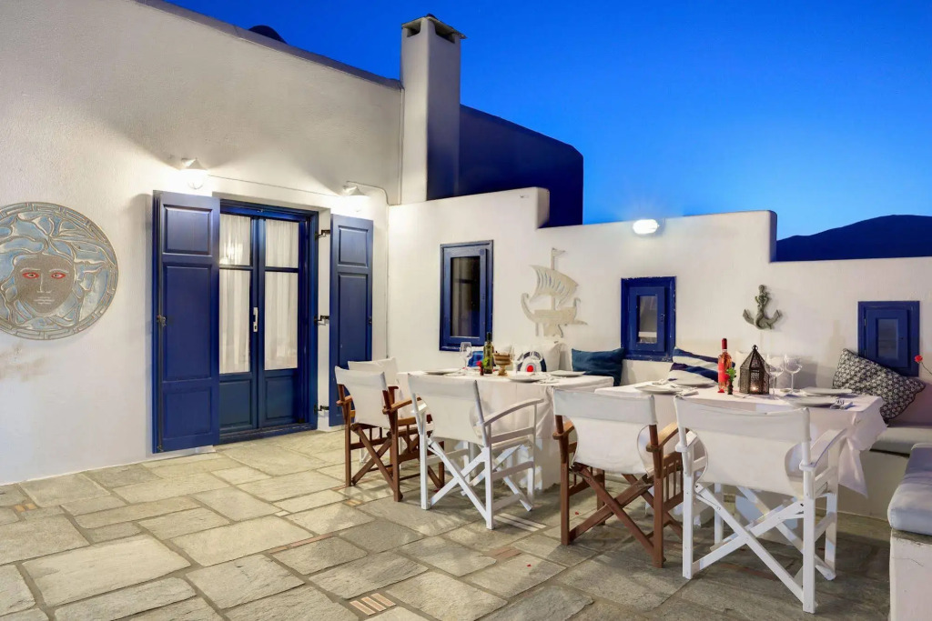 Martineli Residence - A Beachfront Estate