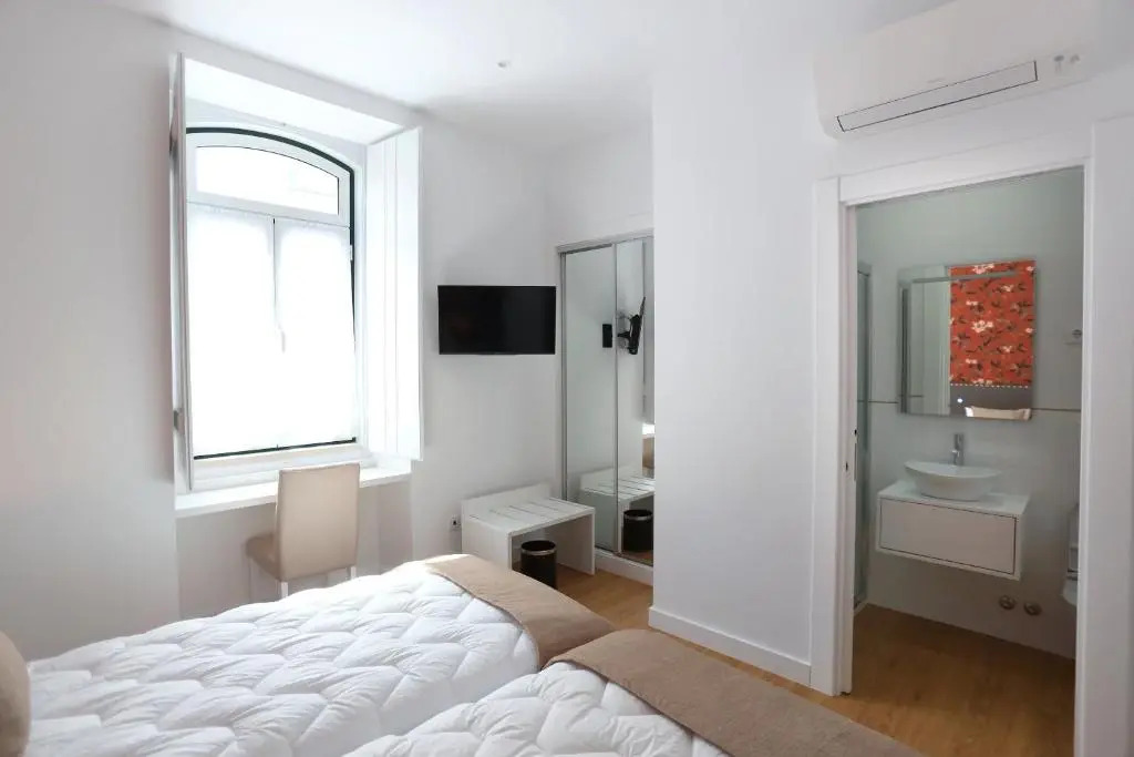 Glass Boutique - Rooms & Suites