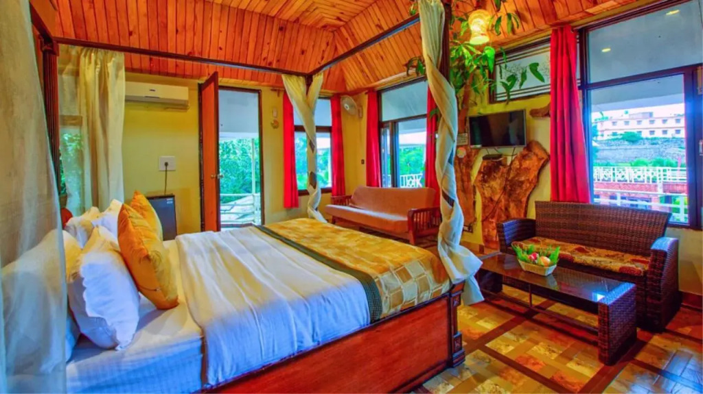 Pyramid Home Divine - A Wellness Resort
