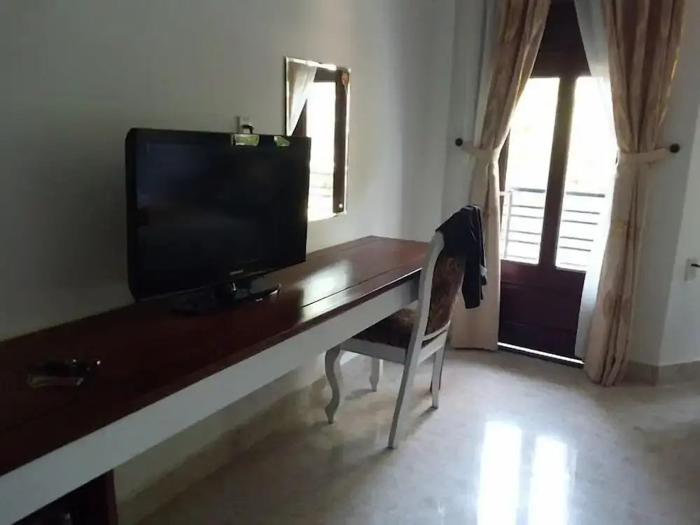 Huyền Trang 1 Hotel Huế - by BAY LUXURY