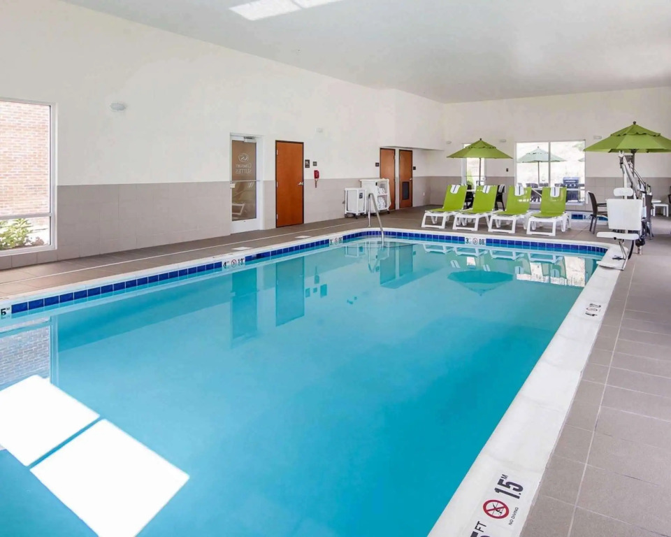 Comfort Suites Marietta-Parkersburg