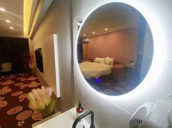 Lightly live • Yuexiang Hotel (Fengcheng Government Store)