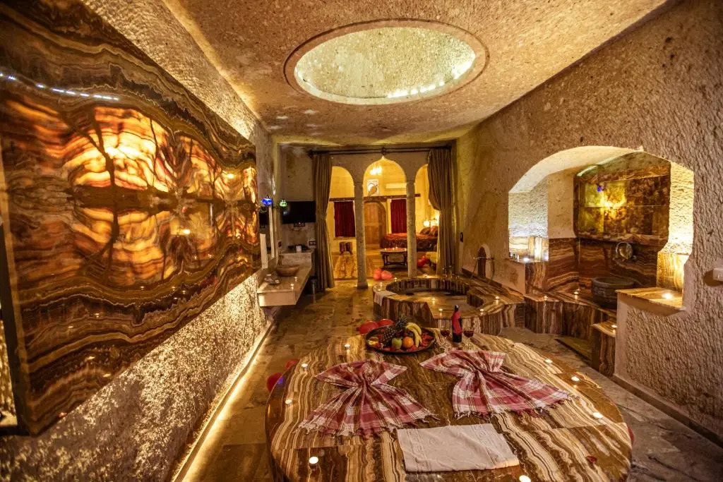 Oread Cave Suites