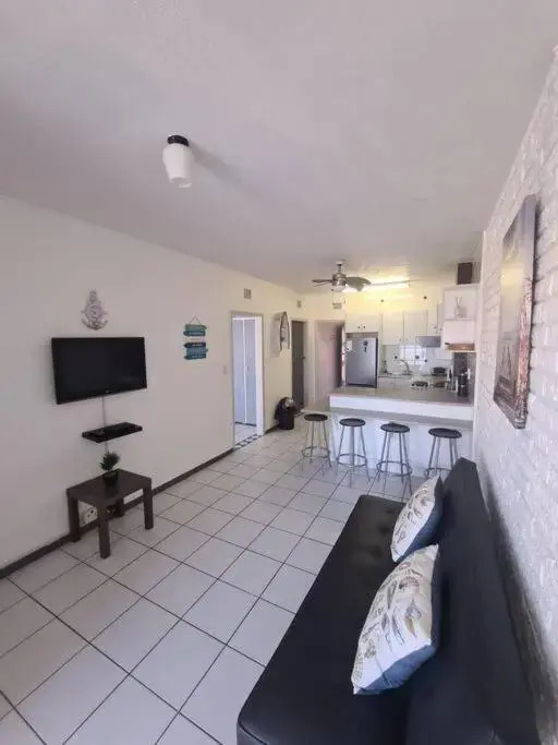 Margate, Granada 303