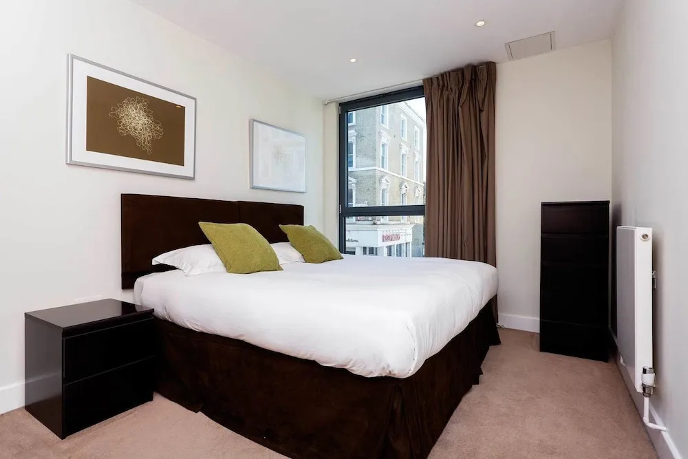 Veeve - Chelsea Contemporary