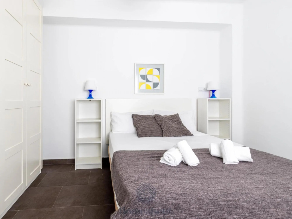CERVANTES Apartment 28 2BR 1BT