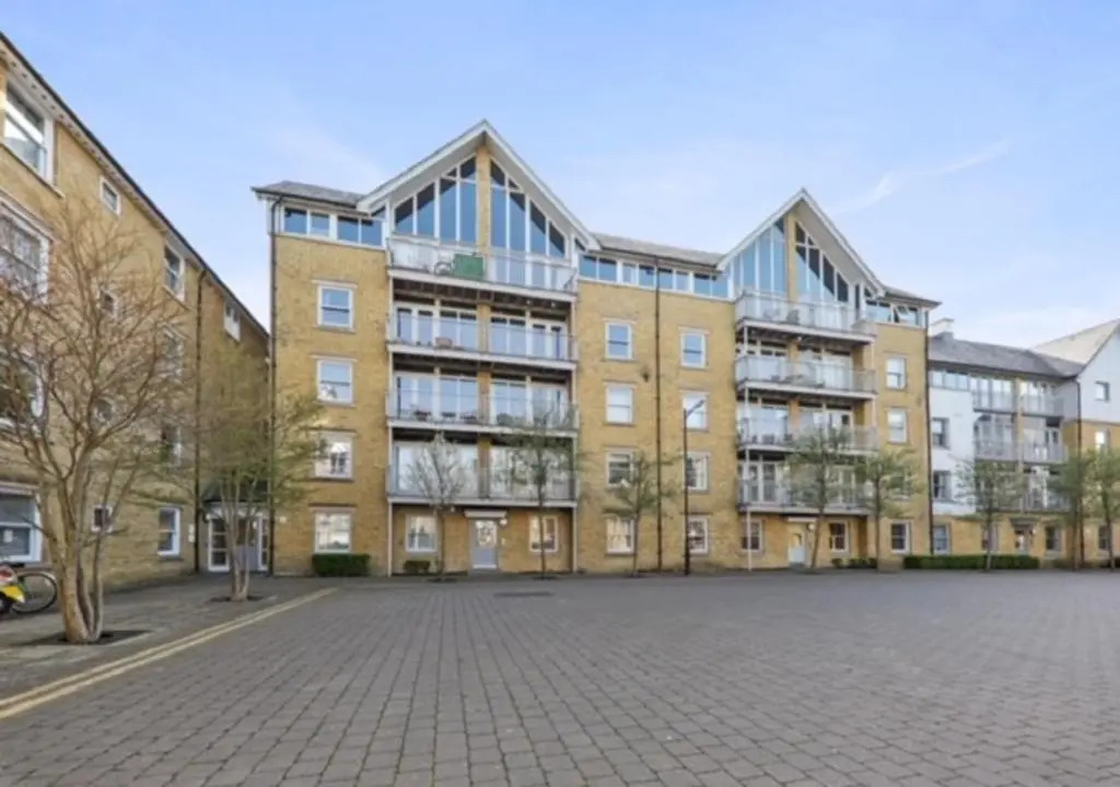 Golden Stays - Sleeps 4 Canterbury Comfy - Entire Apartment