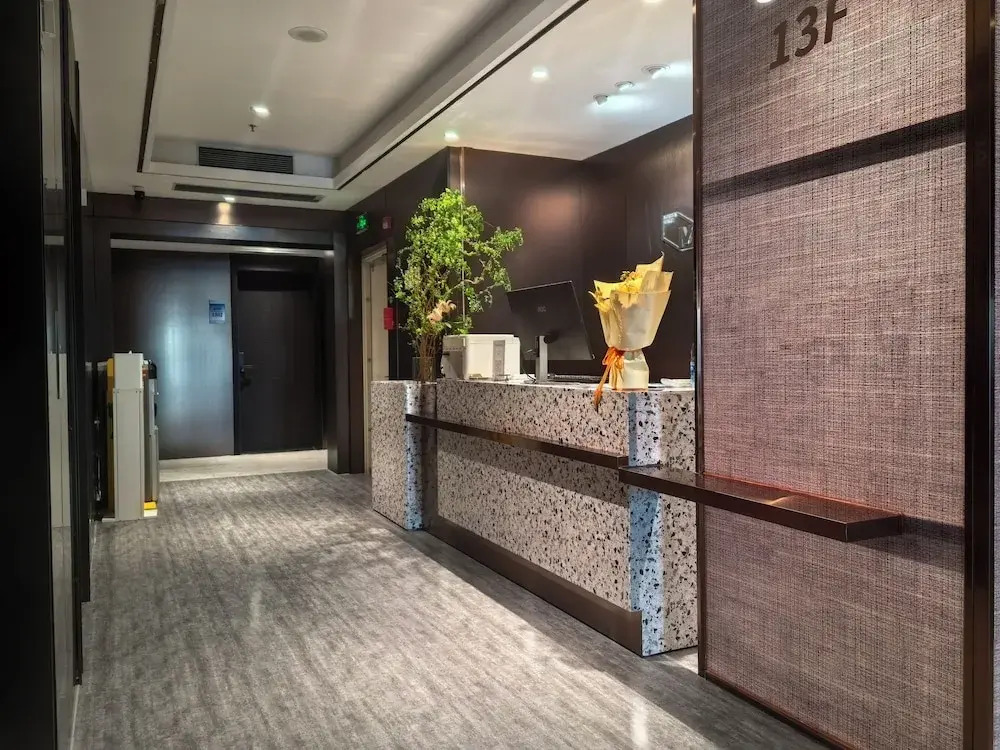Modern Space Hotel Guangzhou Nansha Line4 STN