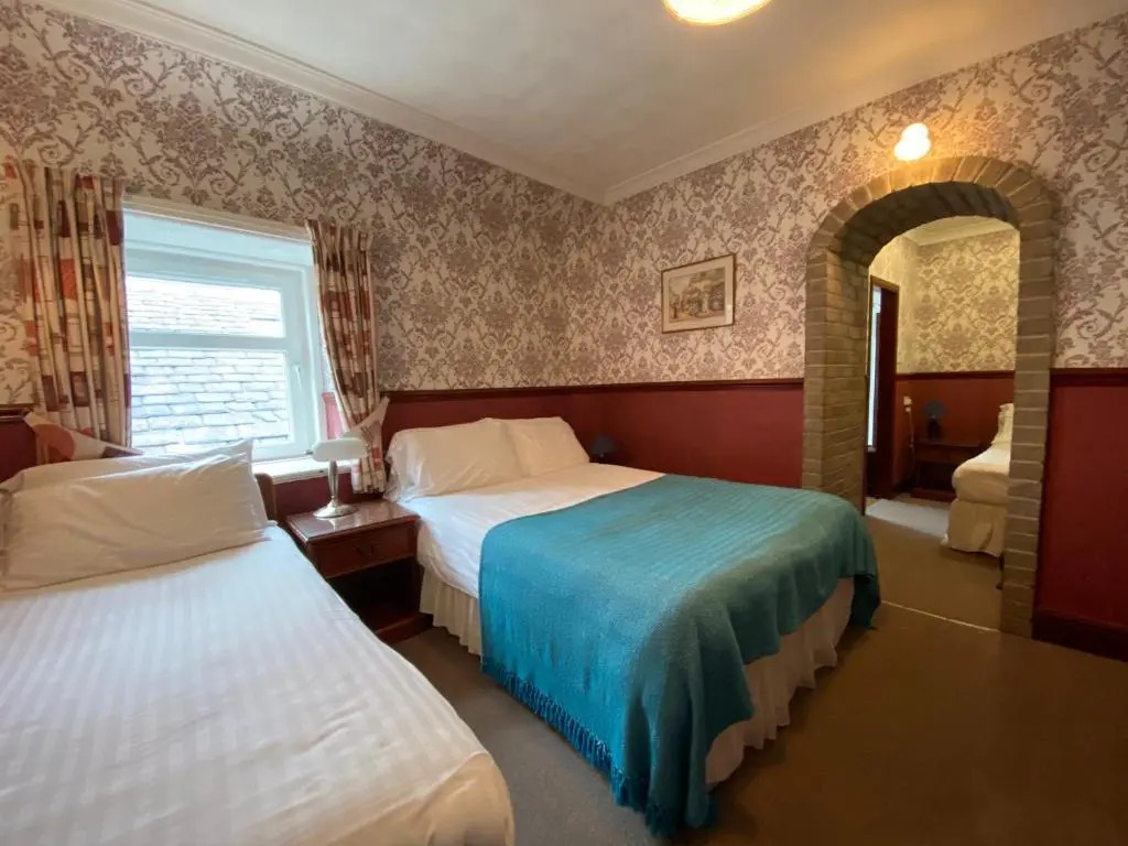 Kings Arms Hotel