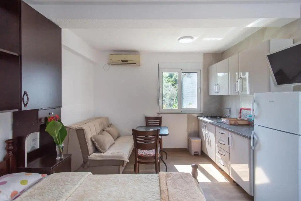 Apartments Oliva