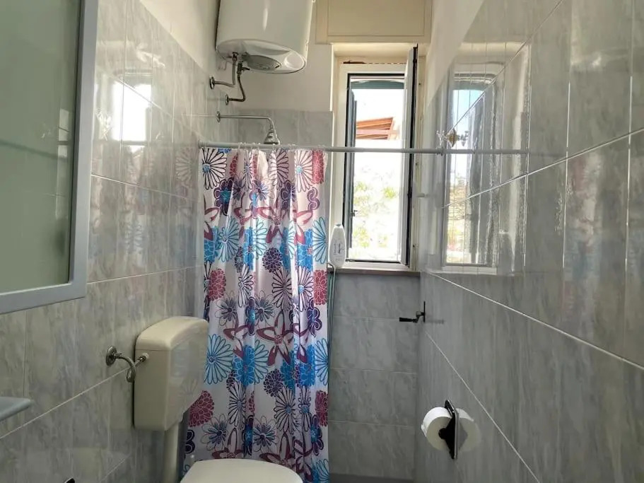 Appartamenti a 400 mt dal mare con vista e parcheggio privato