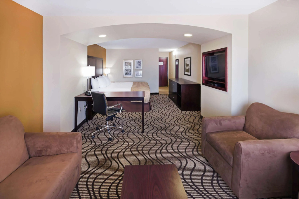 La Quinta by Wyndham Floresville