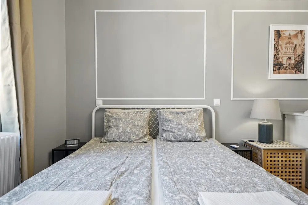 Venus Apartments - Akacfa street I