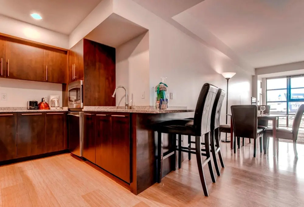 Bluebird Suites at Boylston