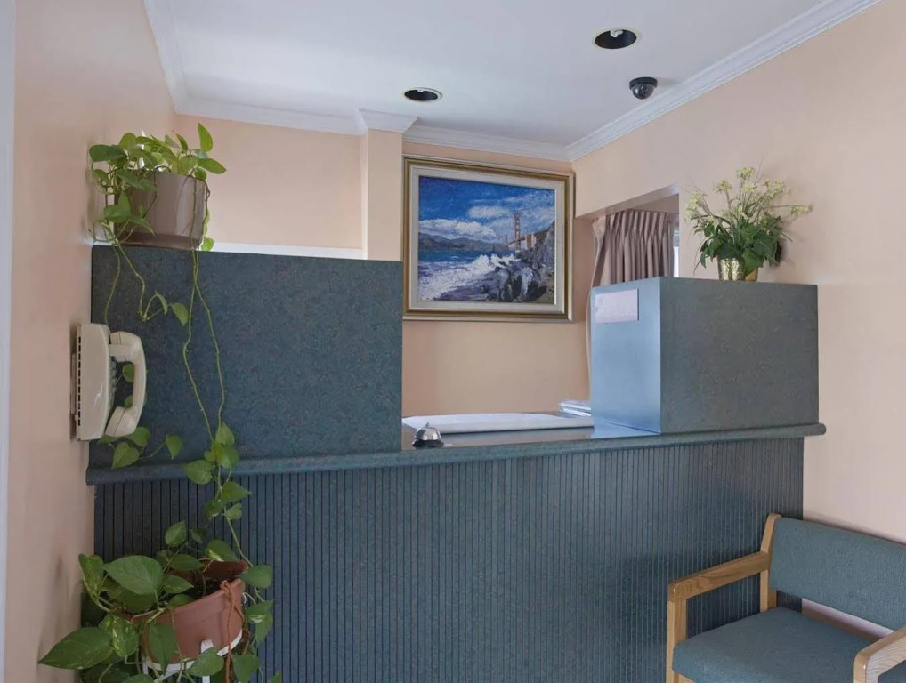 Americas Best Value Inn - Corte Madera