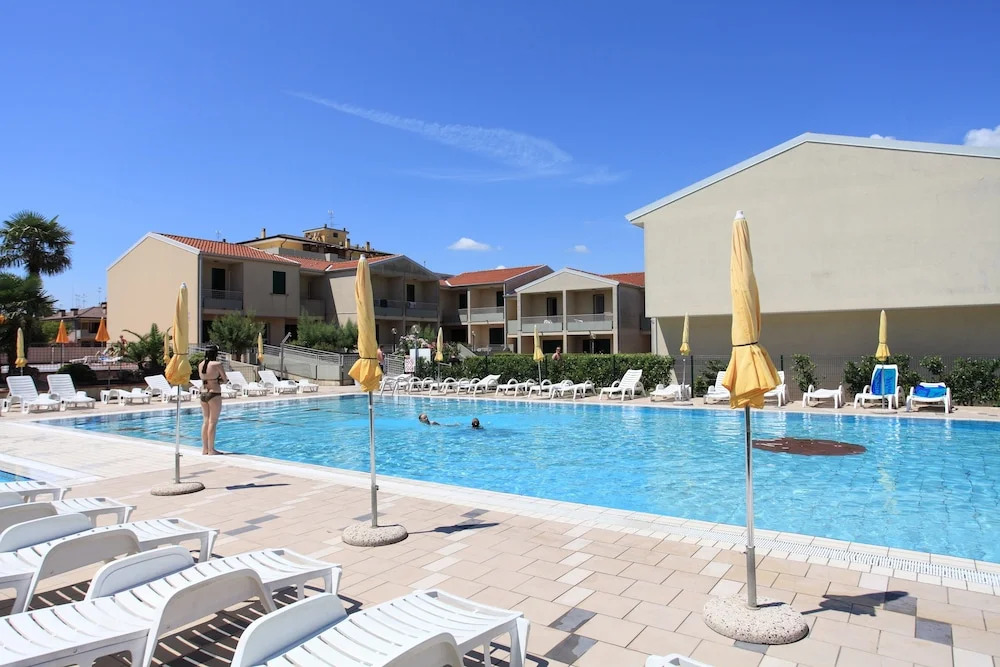 Villaggio Luna 1/2
