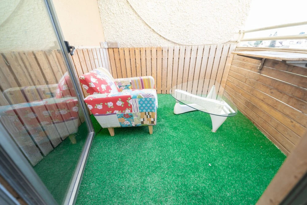Stylish 2Bdr Apartment And Balcony