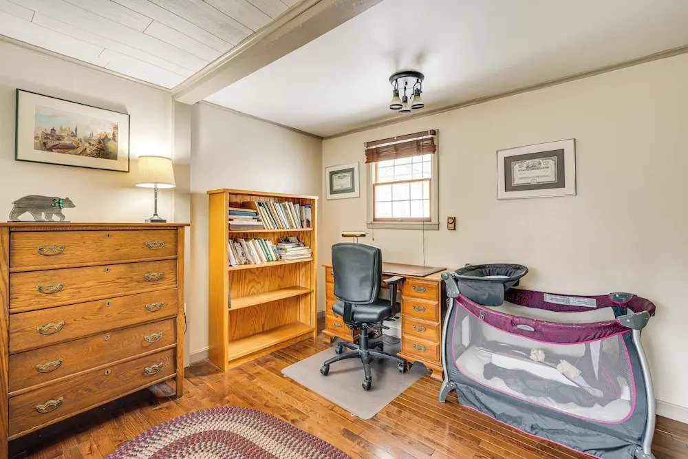 Rustic Intervale Hideaway w/ Deck & Wooded Views!