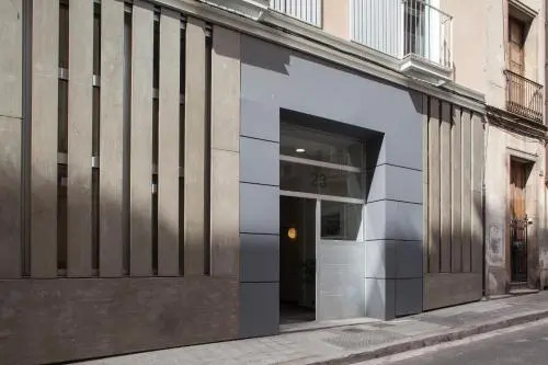 Stylish Modern Gracia Apartment 2A